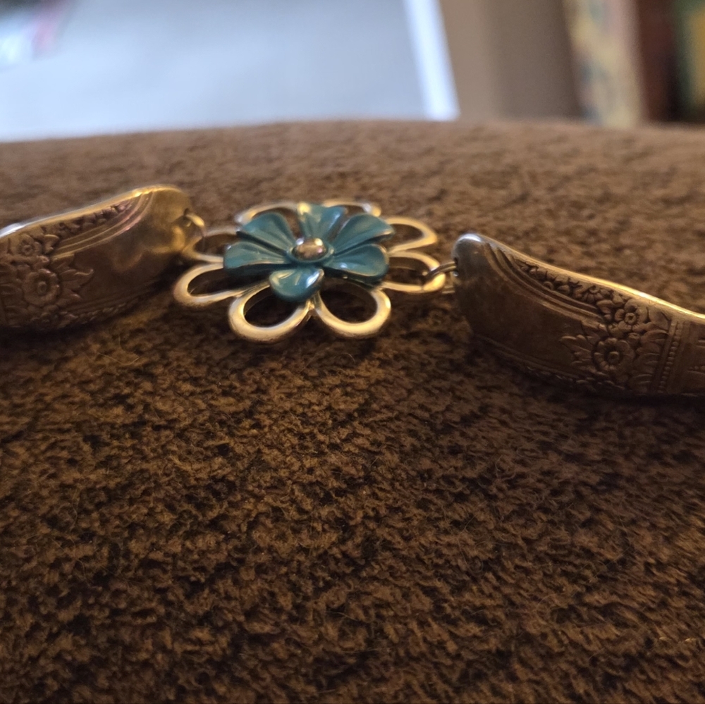 Vintage Silverware Bracelet With Flower Charm - Picture 6 of 7